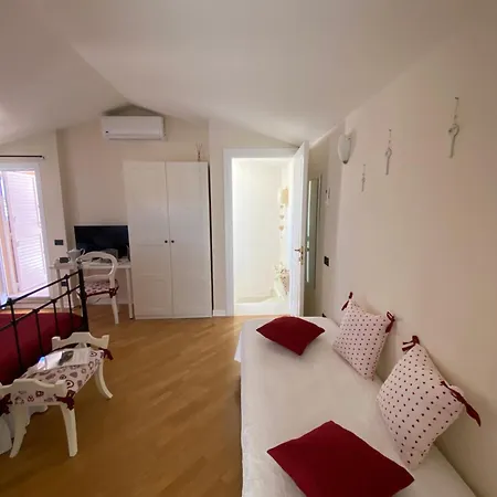 Holiday home Serena
